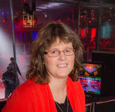 Dr Lucy Rogers